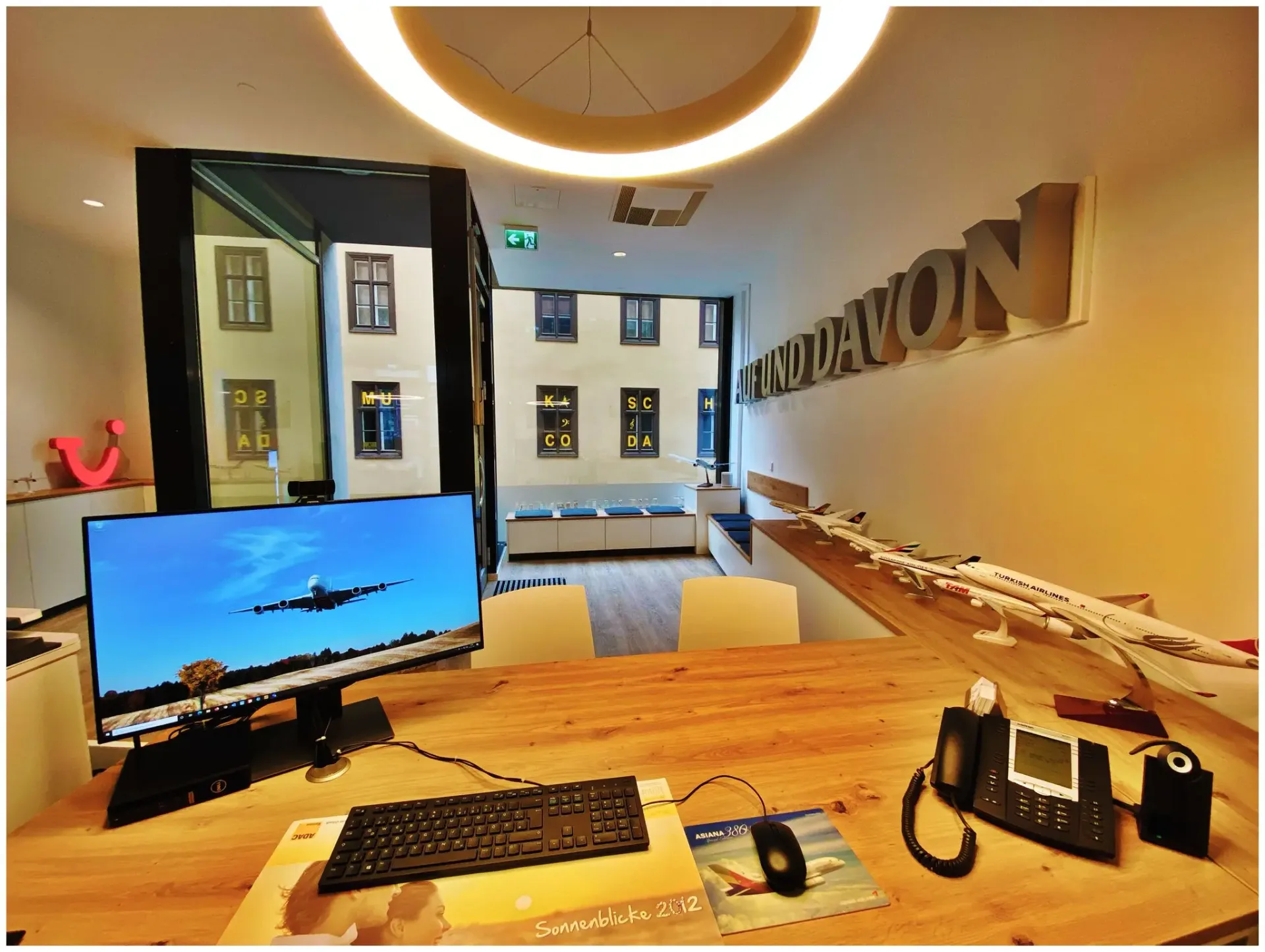 Büro AUF UND DAVON in Halle